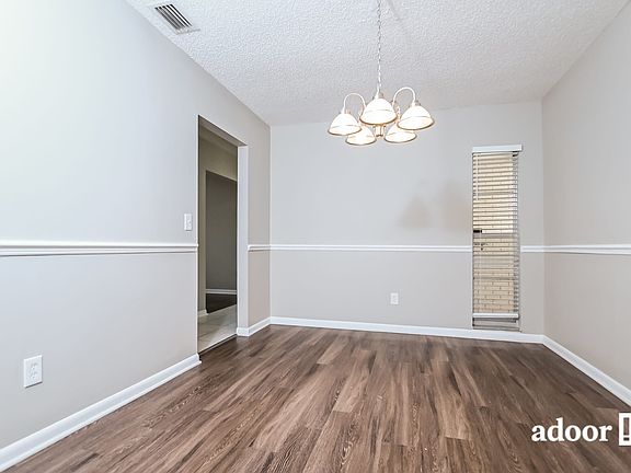 4th image of 1203 Black Knight Dr