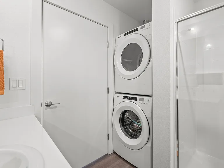 Convenience at your fingertips: Enjoy the convenience of a full-size washer and dryer right in your own home, making laundry day effortless and efficient. ____