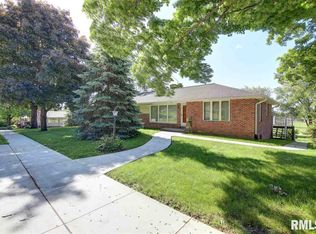 1330 10th Ave, Fulton, IL 61252