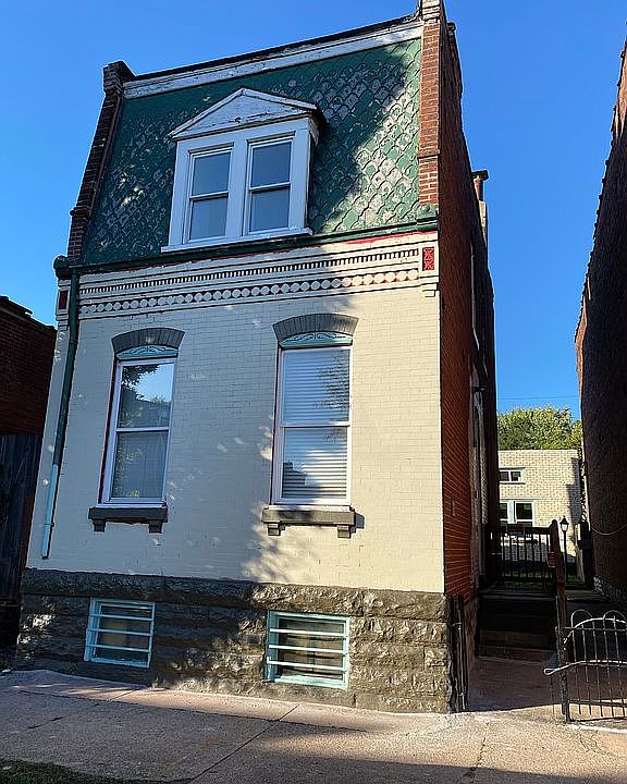 1st image of 2717 Winnebago St