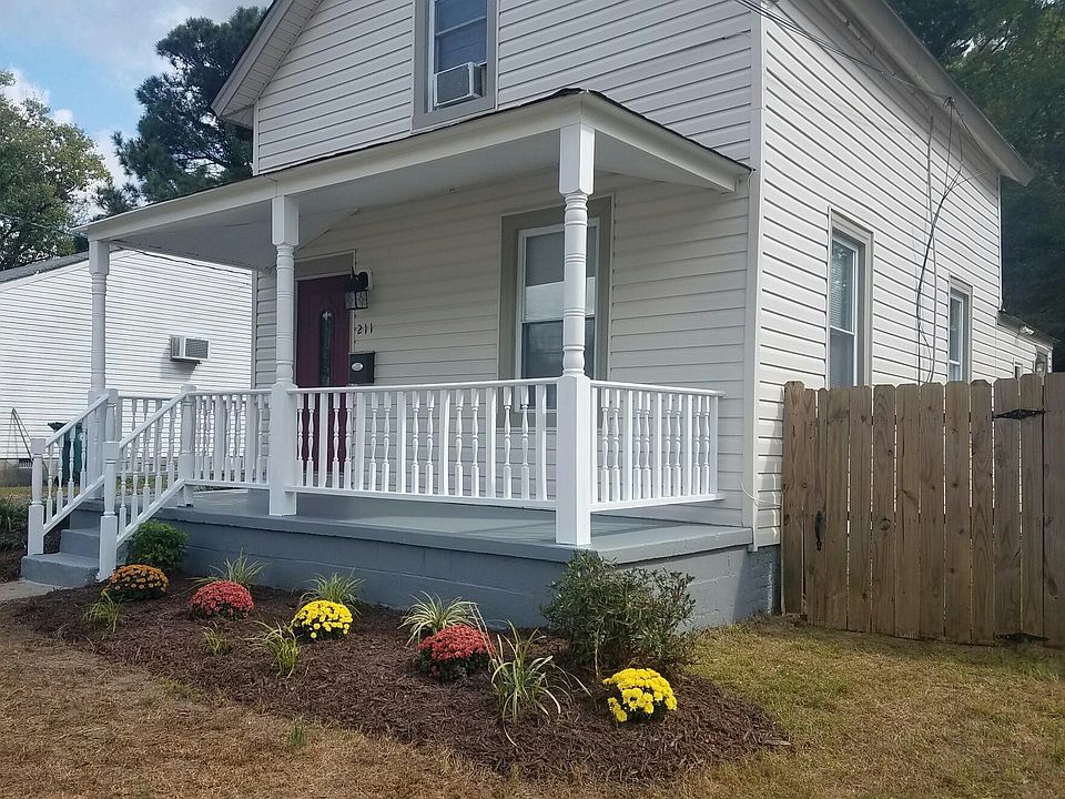 1st image of 211 N Ivy Ave