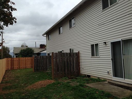 2nd image of 12814 E Burnside St