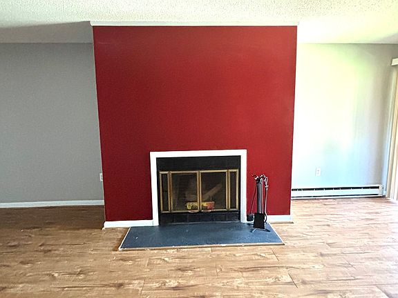 2nd image of 90 Kane St APT B6