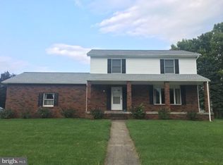 708 Somerset Dr, Mechanicsburg, PA 17055