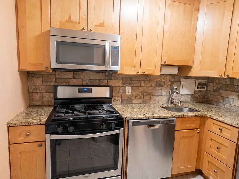 2401 H St NW #812 — Photo 9