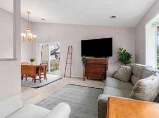 3565 Gershwin Ln N, Oakdale, MN 55128