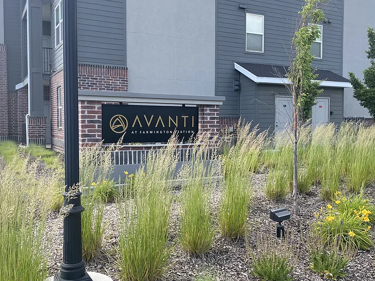 Avanti at Farmington Station — Photo 31