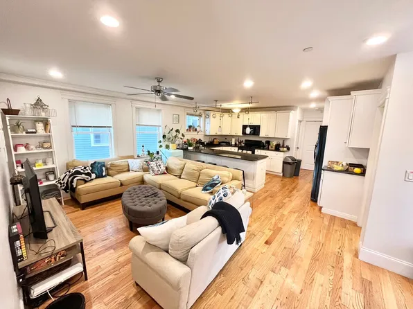2 Fern St, Allston, MA 02134