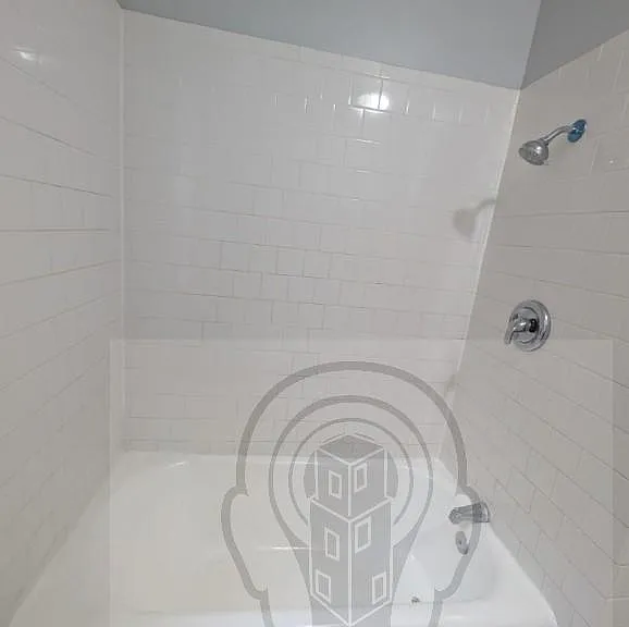 3438 W Foster Ave #1S — Photo 8