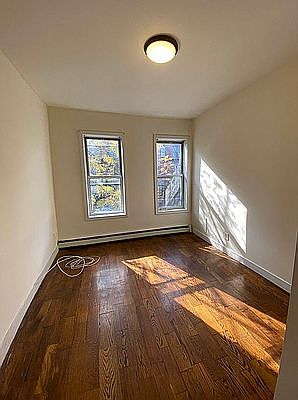 4th image of 2097 Dean St #B2