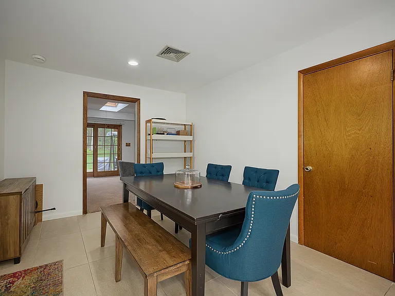 34 Maple Brook Rd — Photo 5