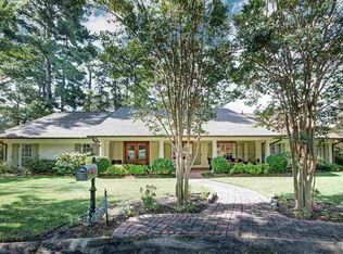 180 Kirkwood Pl, Jackson, MS 39211