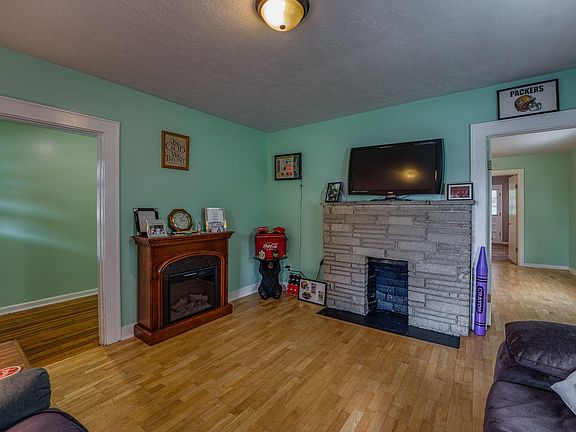 4th image of 830 Wilson Ave