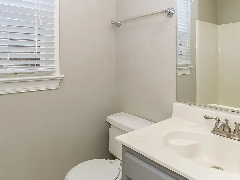 2416 Haybrook Ln — Photo 14