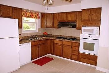 2nd image of 3307 63rd St