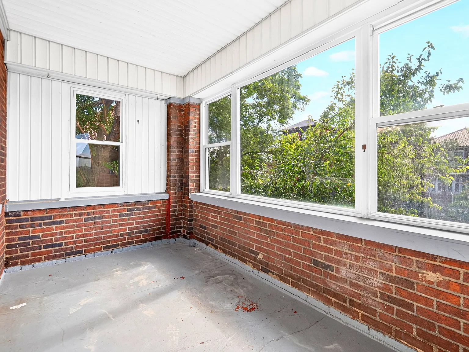 3 bed, 1247 sqft, $2,400 — Photo 4