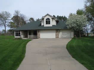 120 N Cherry St, Lennox, SD 57039