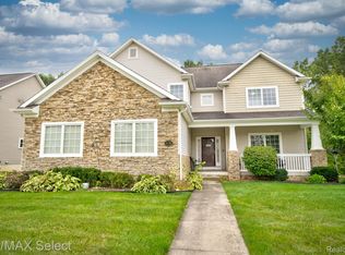 4158 Oak St, Grand Blanc, MI 48439