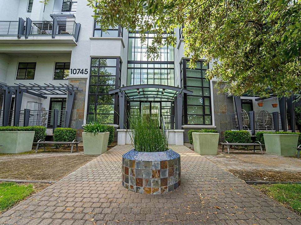 2nd image of 10745 N De Anza Blvd Unit 307