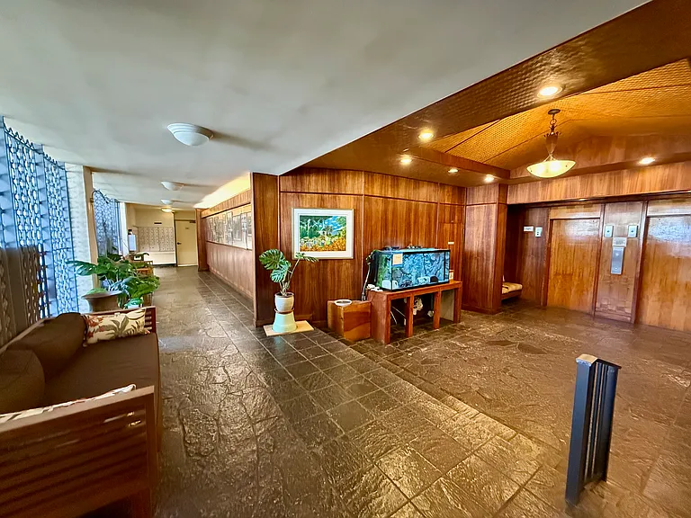 2444 Hihiwai St #2401 — Photo 18