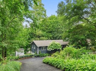 16 Trolley Rd, Cortlandt Manor, NY 10567