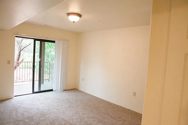 2 bed, 1200 sqft, $1,995 — Photo 4