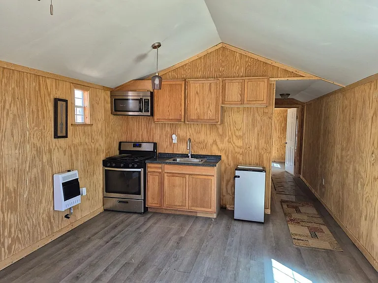 500 Southwind Dr — Photo 10
