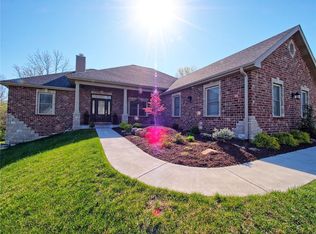 712 John Linn Pl, Weldon Spring, MO 63304