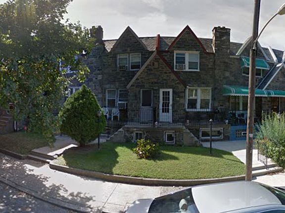 3rd image of 2213 N Salford St