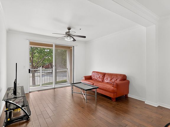 5th image of 330 Las Colinas Blvd #220