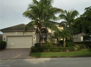 8811 New Castle Dr, Fort Myers, FL 33908