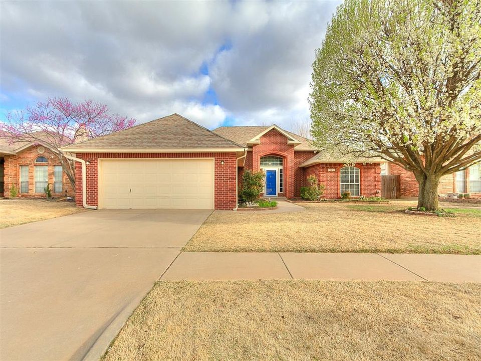 1st image of 525 SW 154th Ct