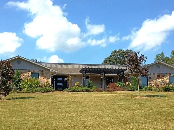 133 Baltimore Dr, Oak Ridge, TN 37830