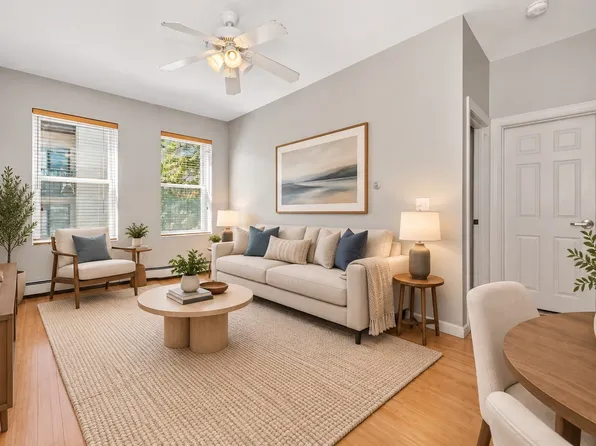330 Summit Ave Unit 305, Brighton, MA 02135