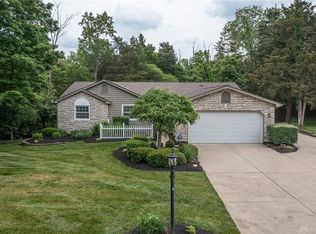 6040 Edna Oaks Ct, Dayton, OH 45459
