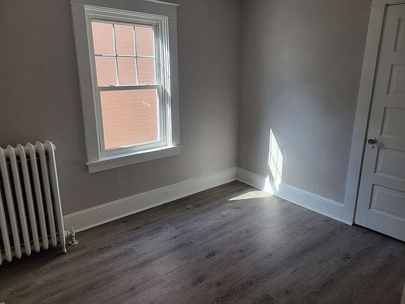 2nd image of 612 High St