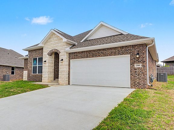 2nd image of 2500 Goldspur Ct