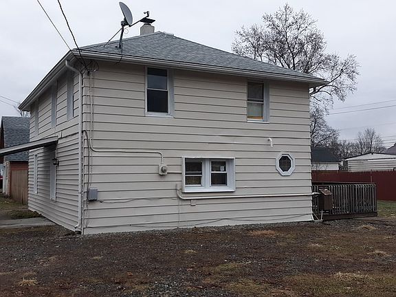 2nd image of 217 W 9th St