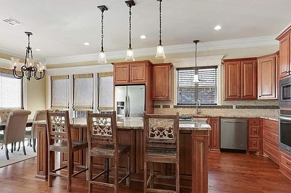 3rd image of 17920 Villa Lake Ave