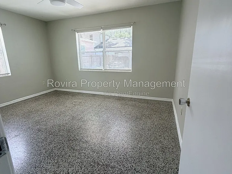 15 W Princeton St — Photo 8