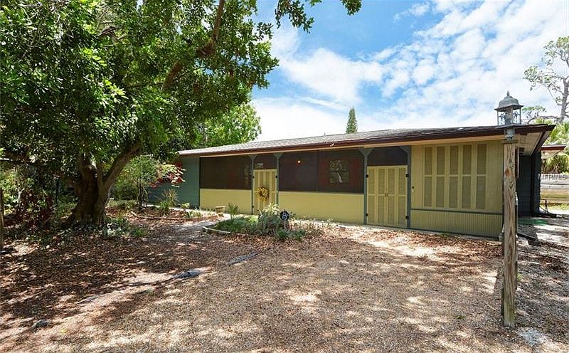 1st image of 3939 S Shade Ave