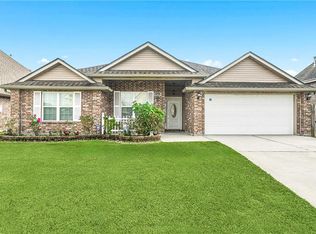 1061 Burgess Dr, Marrero, LA 70072