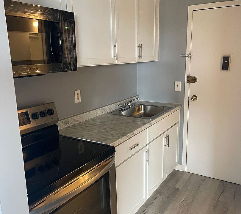 1st image of 106-122 Polk St #26