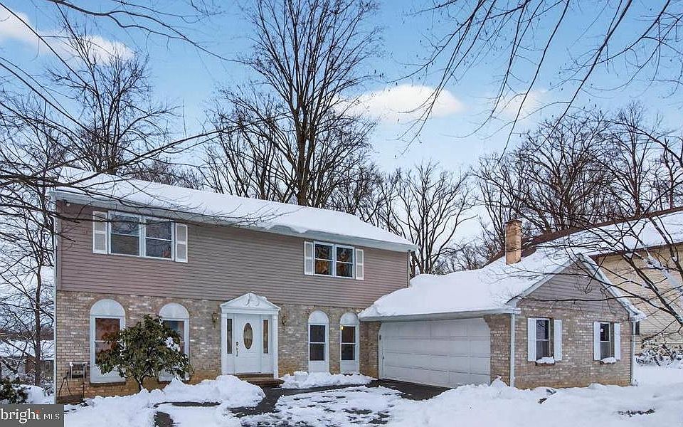 1st image of 701 Bridgeview Rd