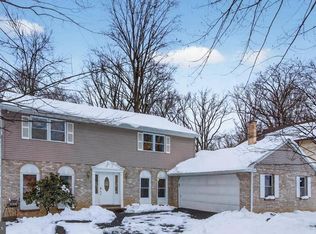 701 Bridgeview Rd, Feasterville Trevose, PA 19053