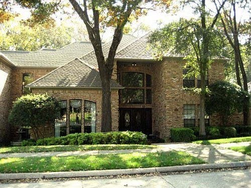 1st image of 2614 Woods Ln