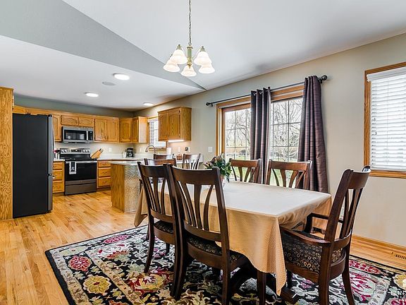 5th image of 2023 Sunnymeade Rd