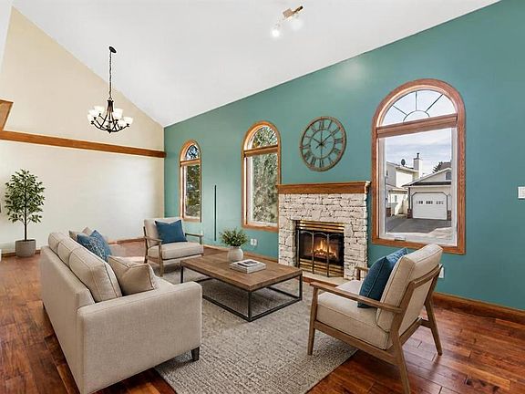 5th image of 106 SE Hawkland Pl NW