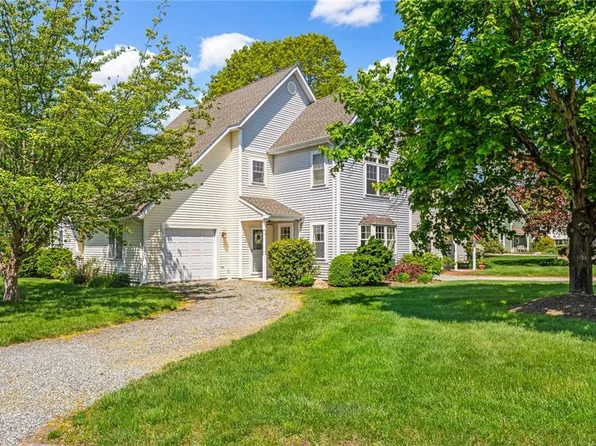 2 Seawinds Ter, Westerly, RI 02891