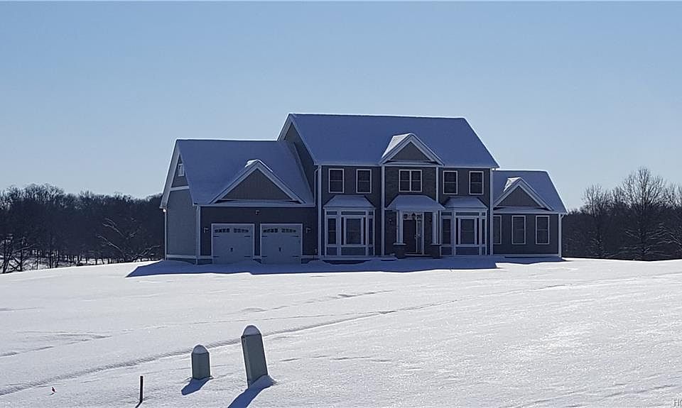 1st image of 36 Lauren Ln
